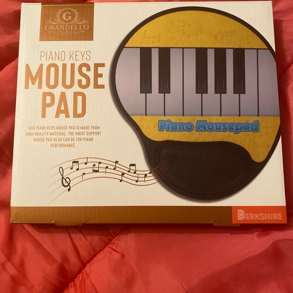 Berkshire Musical Piano Key Mouse Pad Compatible Skin Friendly NWB Gift - Picture 4 of 6